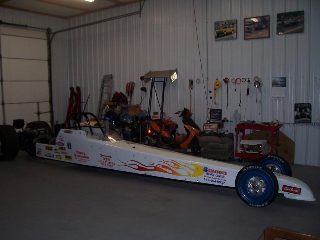 2005 Dragster race car rolling