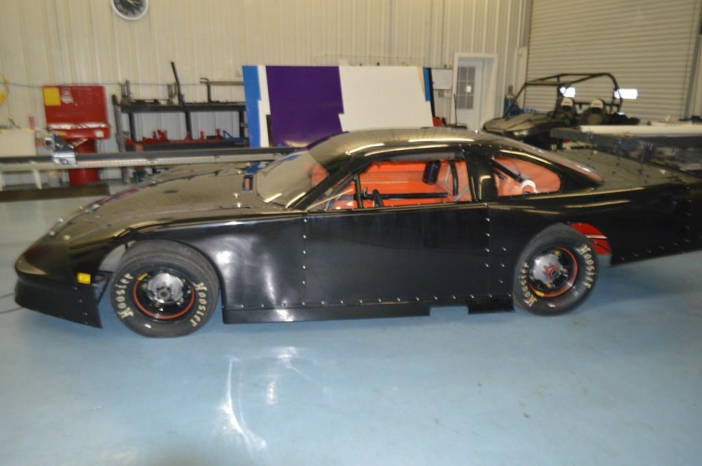 2011 Left Hander Super Asphalt Late Model