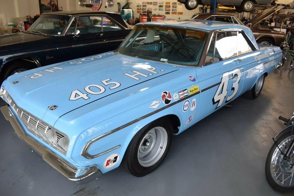 1964 Plymouth Road Runner Richard Petty #43 Racecar Tribute
